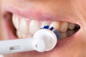 Mejor cepillo eléctrico dientes sensibles 2023